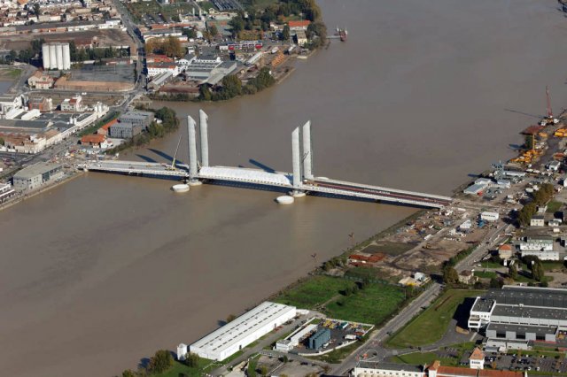 bordeaux-bacalan-bastide-API_9871_phototheque022