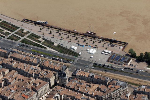 bordeaux-garonne-mai-2011_1608