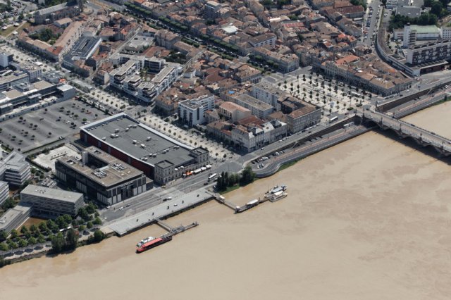 bordeaux-garonne-mai-2011_1613