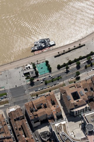 bordeaux-garonne-mai-2011_1618