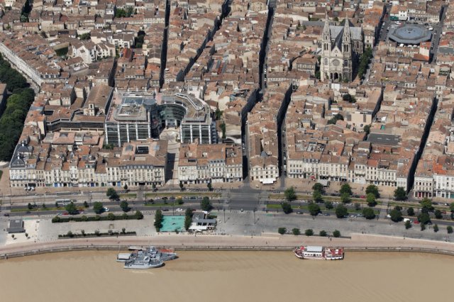 bordeaux-garonne-mai-2011_1627