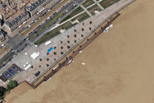 bordeaux-garonne-mai-2011_1632