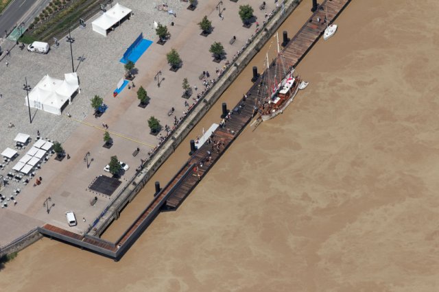 bordeaux-garonne-mai-2011_1708