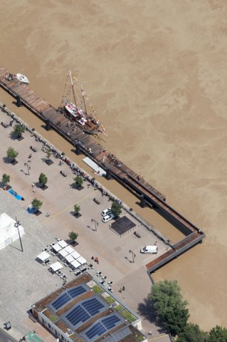 bordeaux-garonne-mai-2011_1713