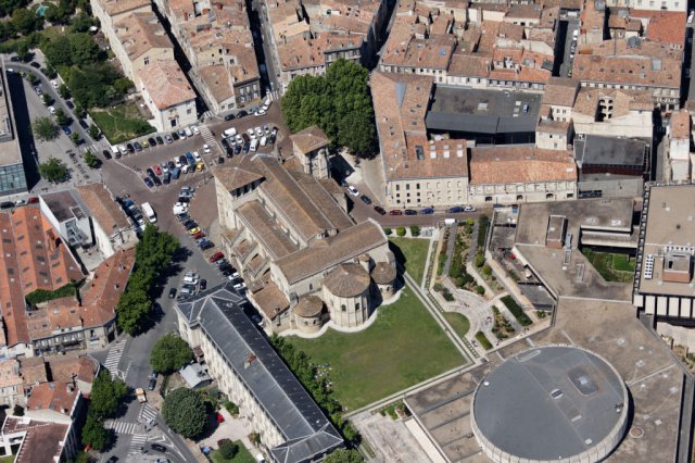 eglise-ste-croix_8195_R