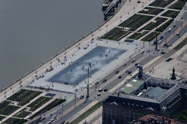 place-bourse-miroir-bordeaux_8178_R