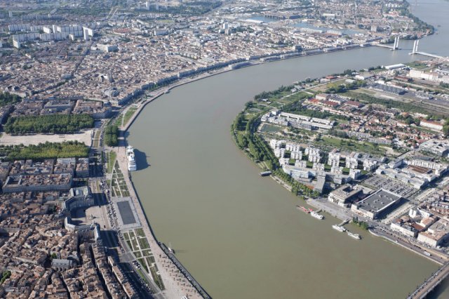 vue-generale-bordeaux_2884_R