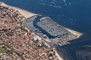 Vue aerienne du port d'Arcachon